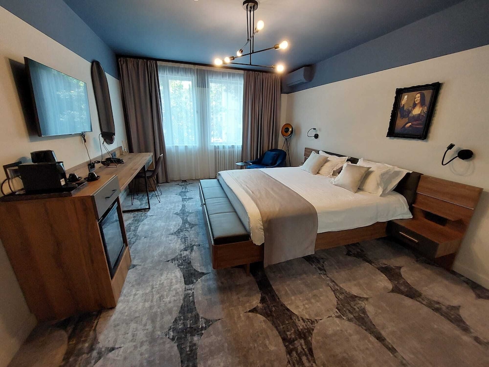 Premium Room - Photo 6