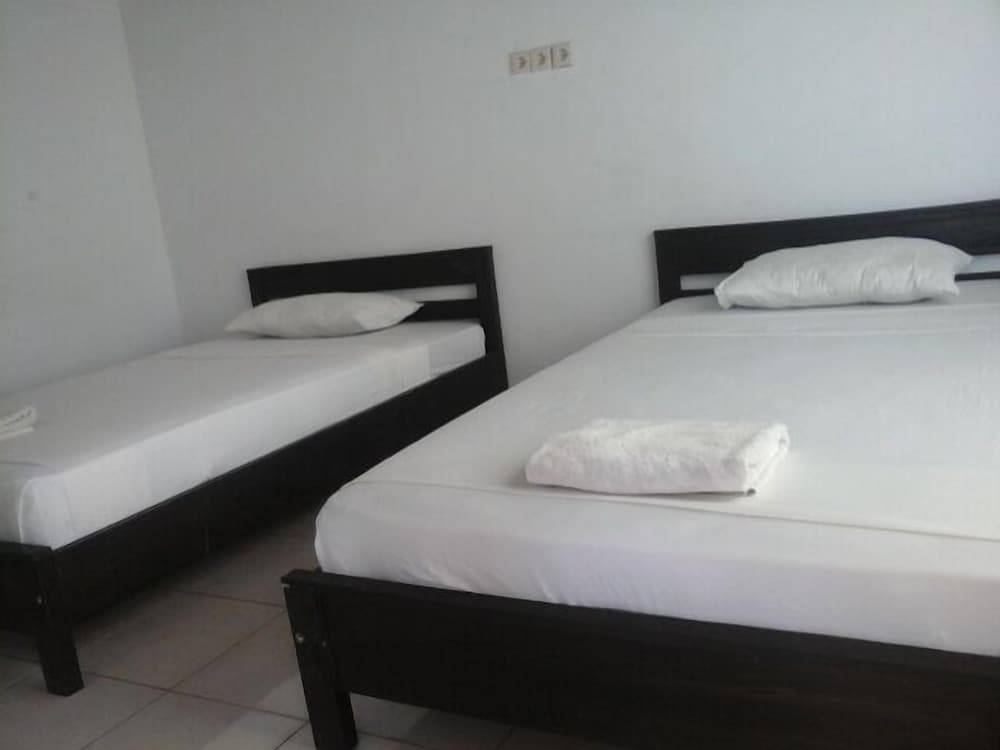 Standard Room with AC photo 2