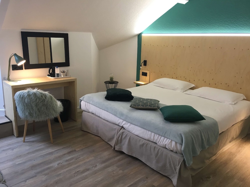 Family Room, 1 King Bed, Non Smoking