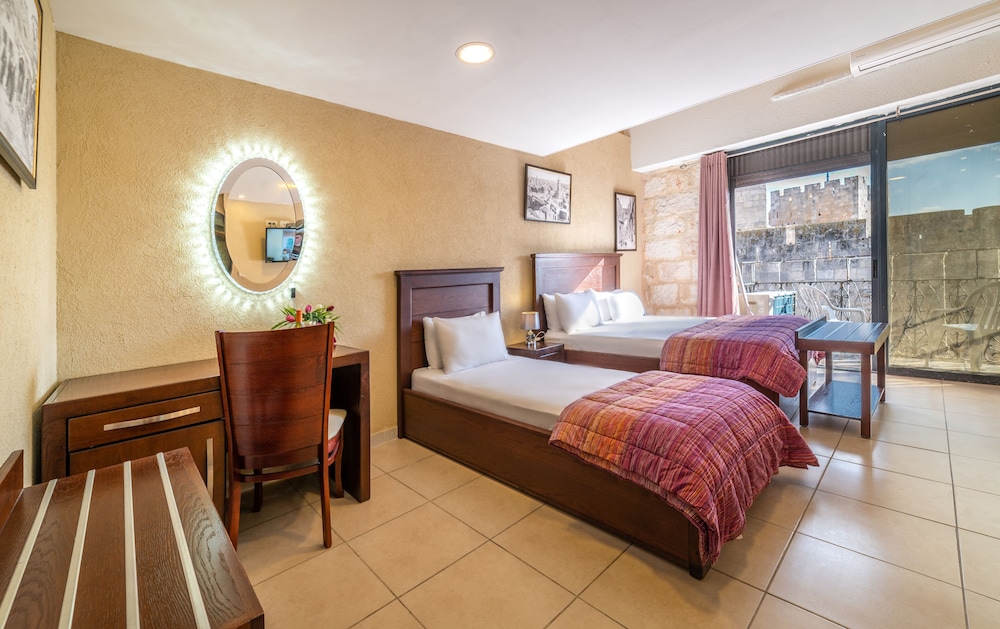 Classic Quadruple Room, Multiple Beds, Balcony, City View, photo 6