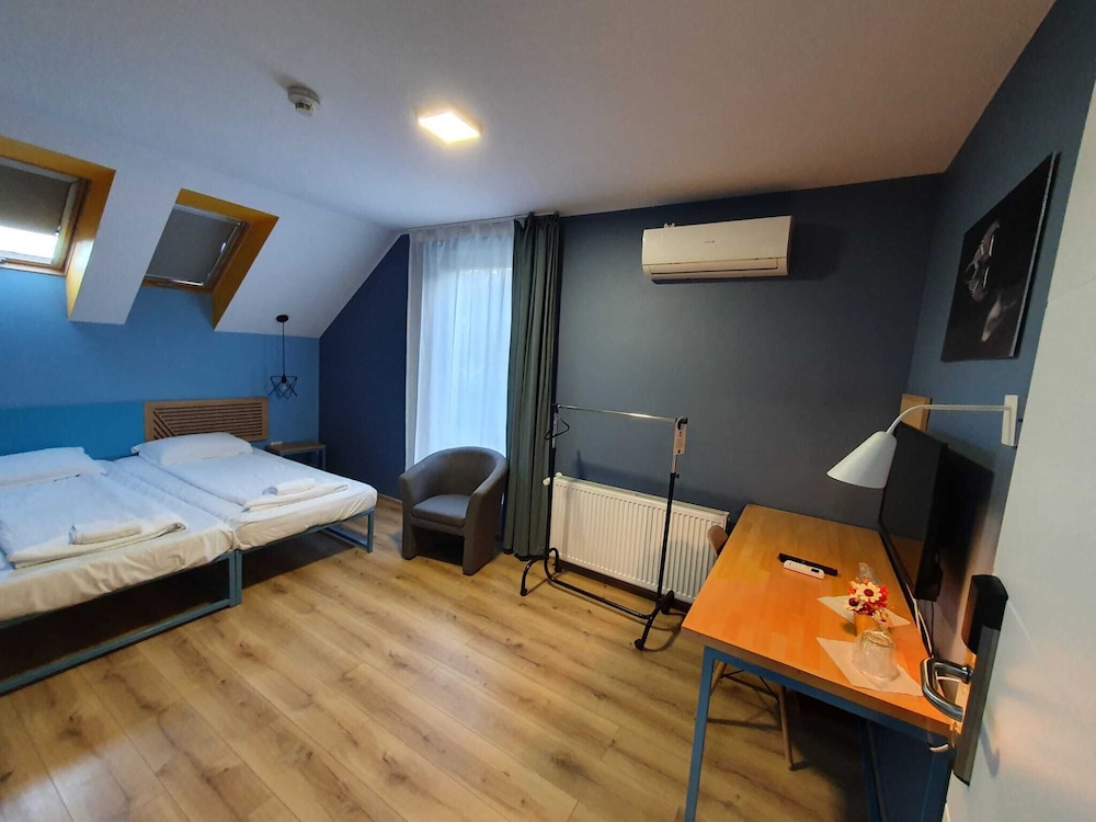 Basic Room photo 3