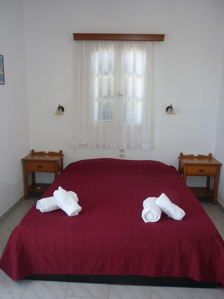 Family Quadruple Room, 2 Bedrooms, Kitchenette