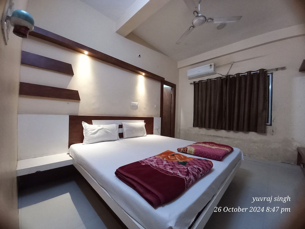 Deluxe Double Room photo 3