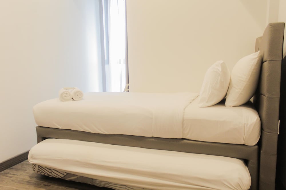 Room - Photo 3