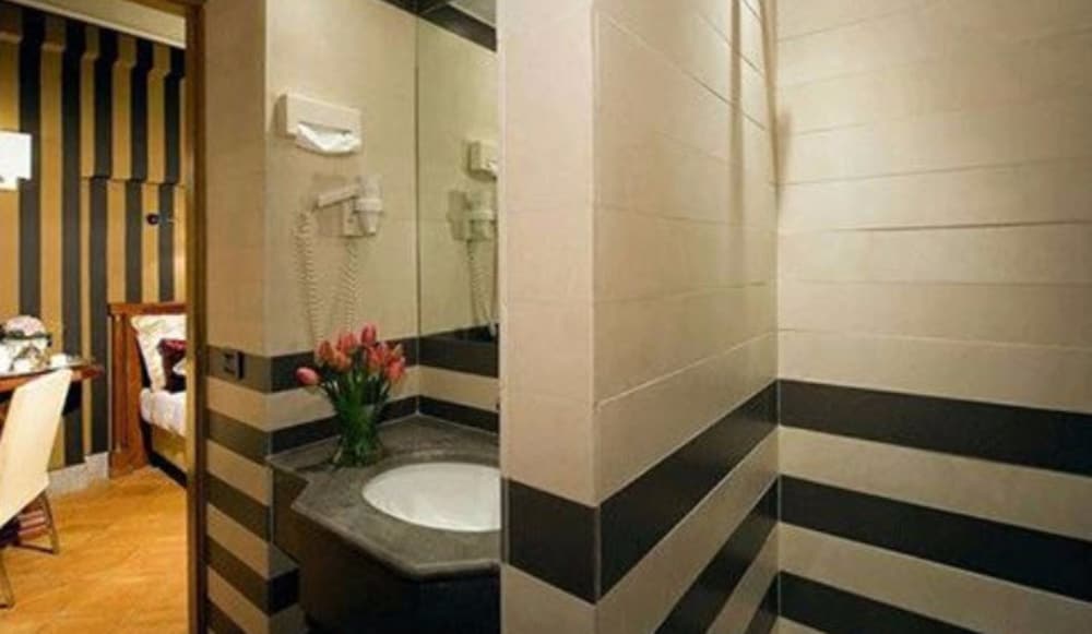 Junior Suite 3 pax photo 3