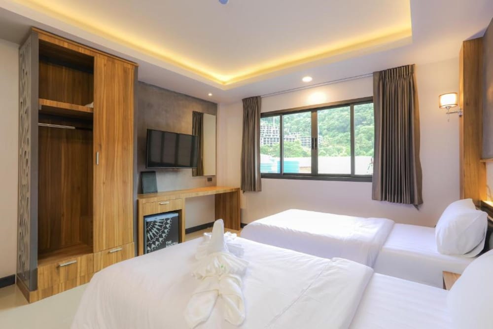 Deluxe Twin Room photo 3