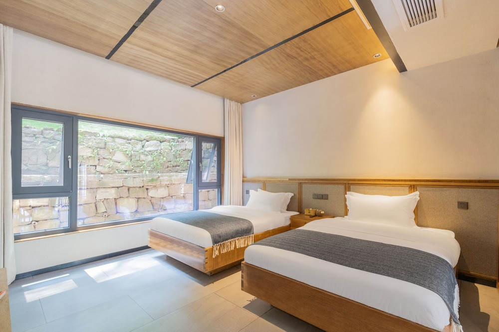 Superior Twin Room, Garden View