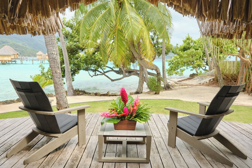 Suite, Overwater (Taha'a)