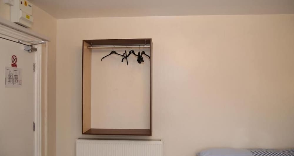 Family Suite, Ensuite photo 3