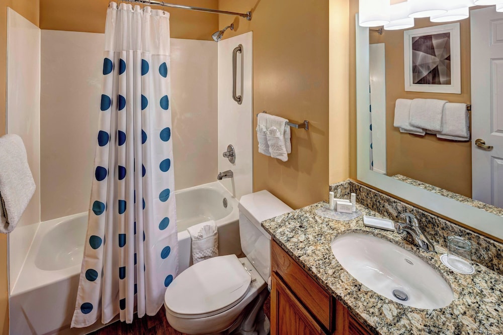 Suite, 2 Bedrooms - Photo 9