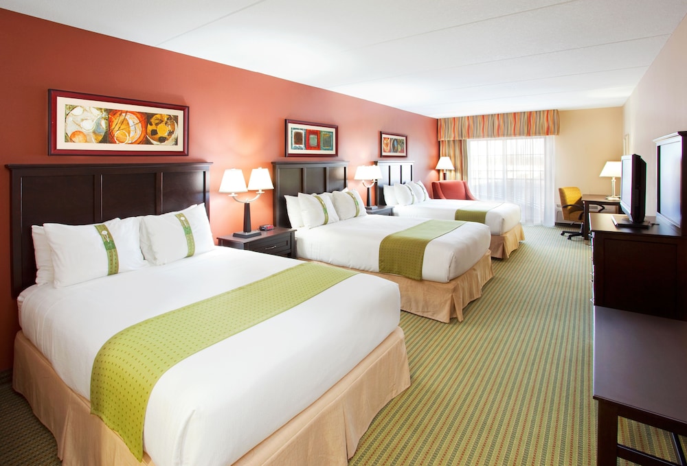 Standard Room, Multiple Beds photo 1