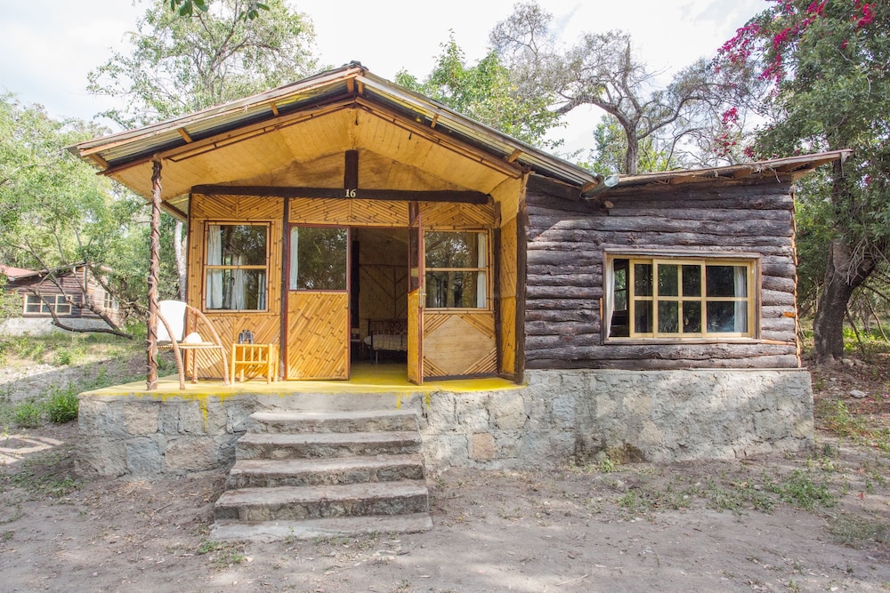 Standard Cabin (Woodland Lodge) photo 1