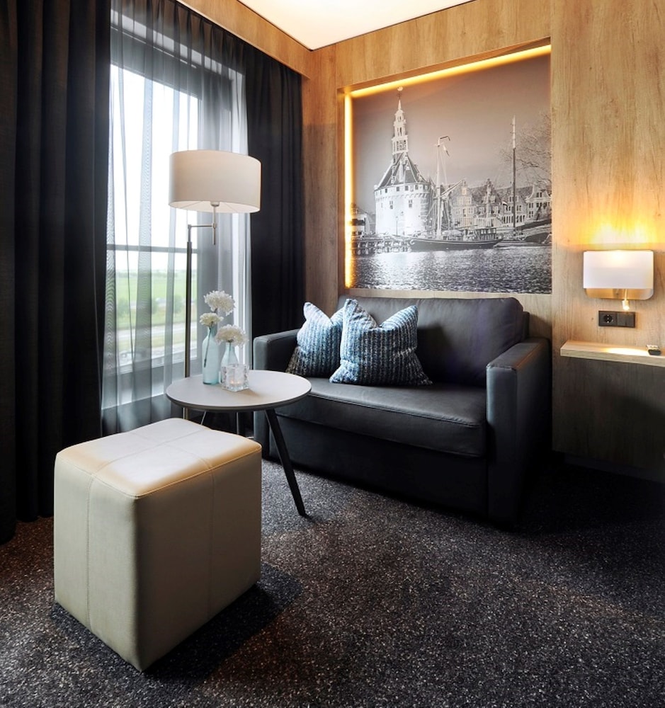 Executive Double Room, 1 King Bed, Non Smoking, Executive Level photo 3