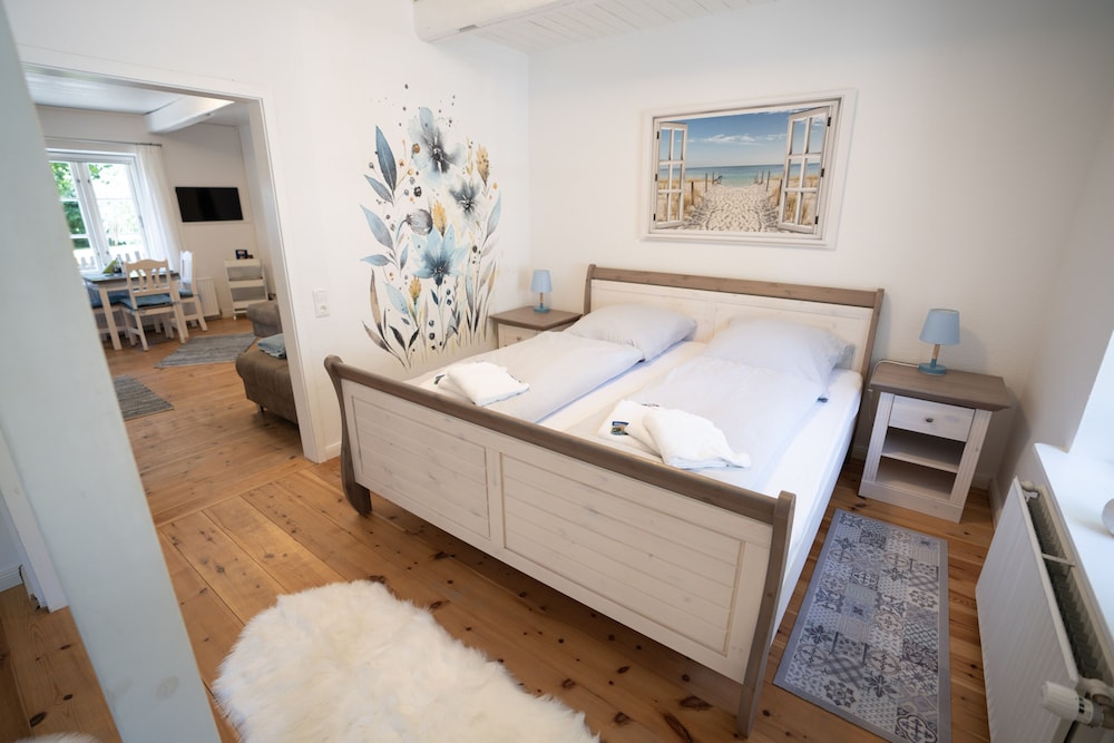 Standard Apartment, Private Bathroom, Garden View (Ferienwohnung Nr. 2)