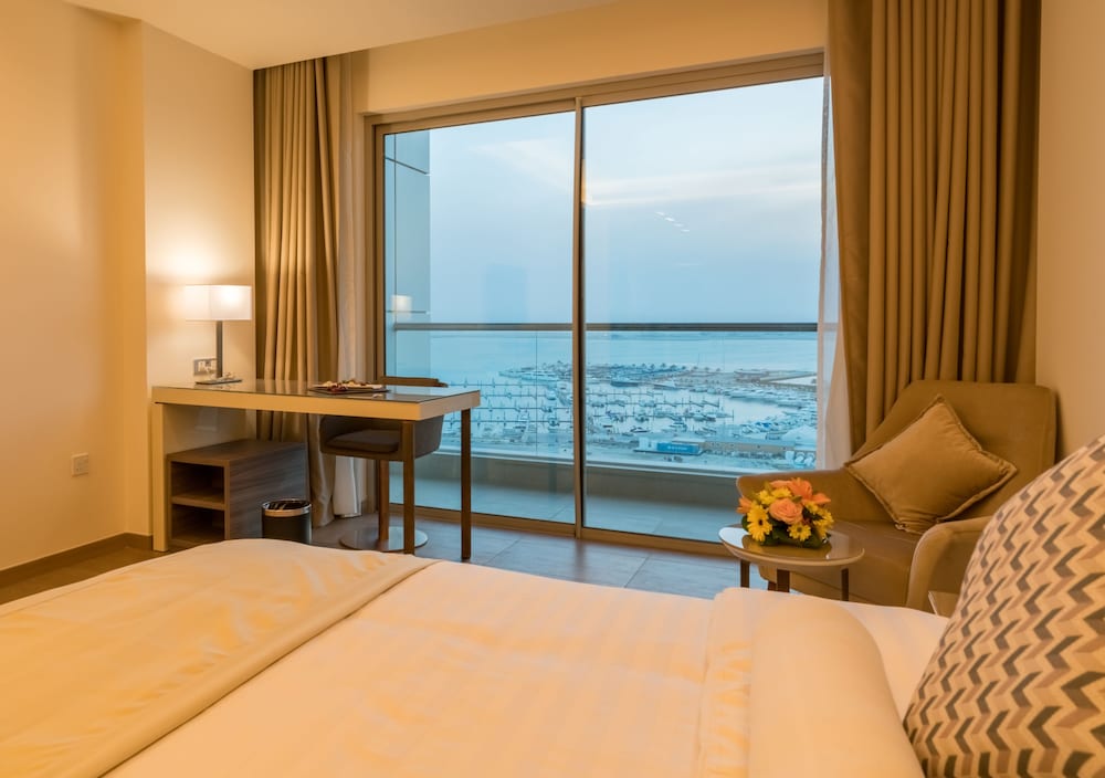 Premium Room, 1 King Bed, Sea View