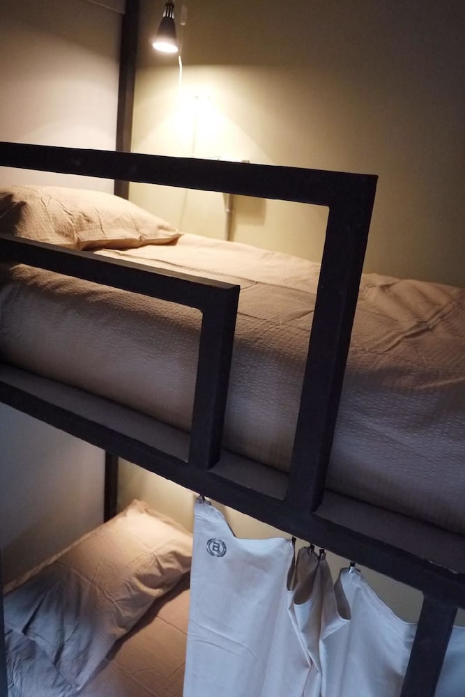 Signature Shared Dormitory, Multiple Beds, Shared Bathroom, City View photo 2