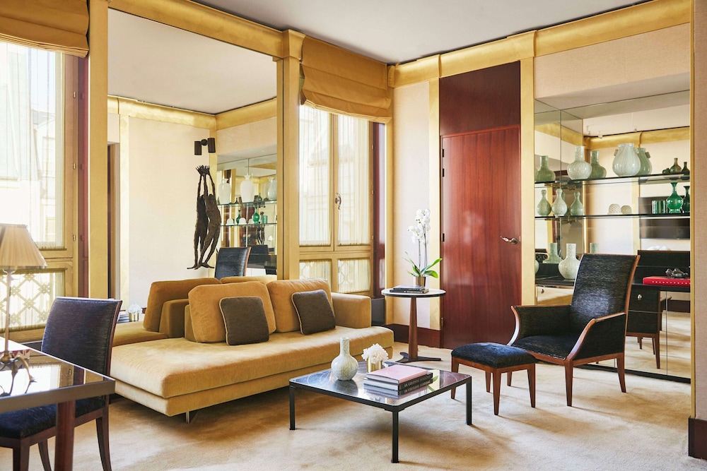 Suite, 3 Bedrooms