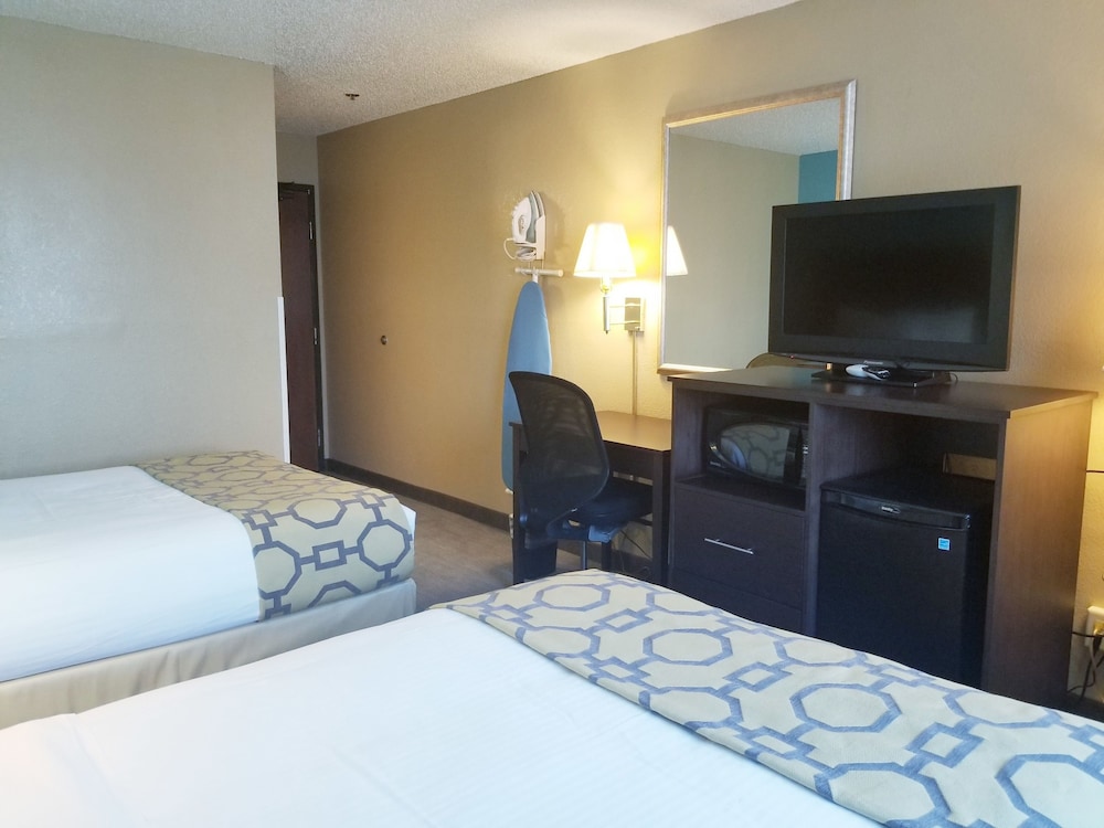 Room, 2 Double Beds, Non Smoking - Photo 4