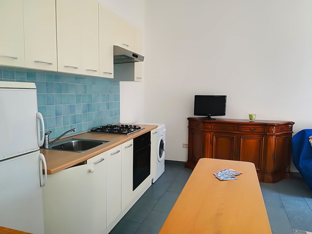 House, 2 Bedrooms, Balcony, City View