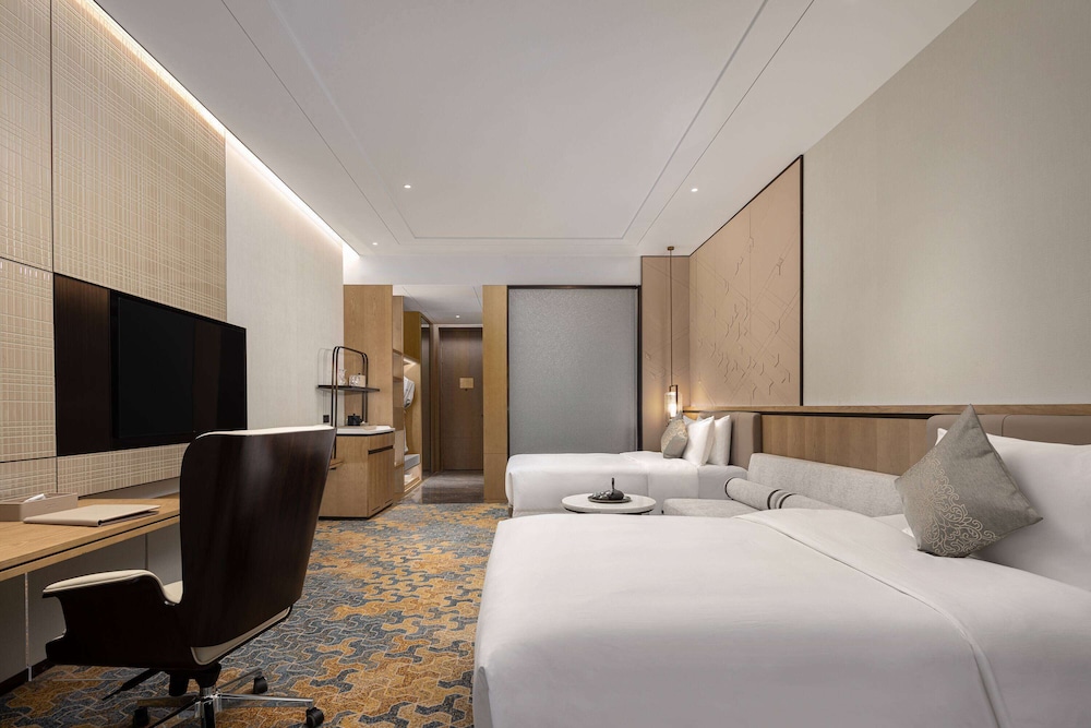 Room, 2 Twin Beds, View (Elegant) photo 1