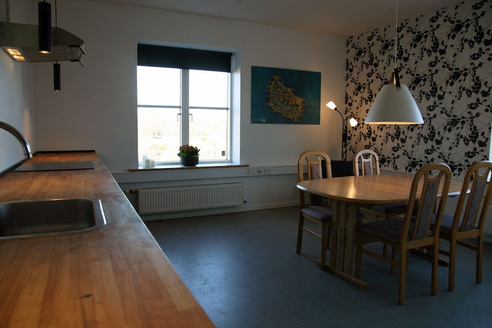 Family Studio photo 2