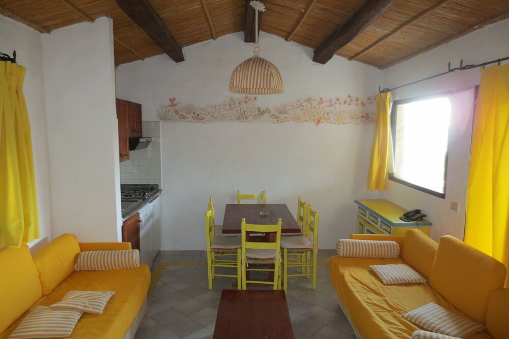 Apartment, 2 Bedrooms, Smoking, Patio photo 1