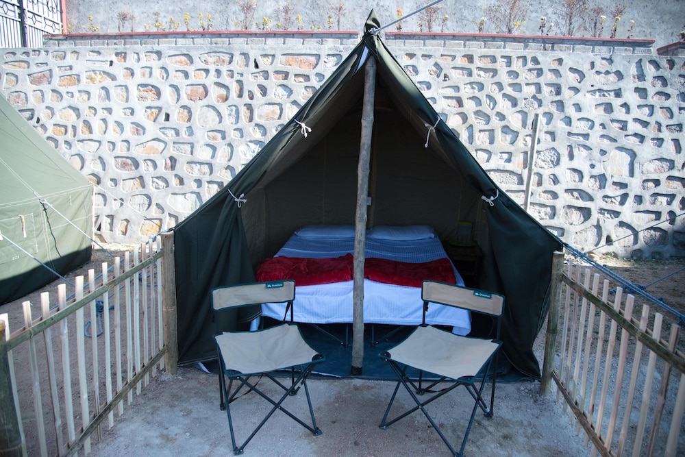 Basic Tent photo 2