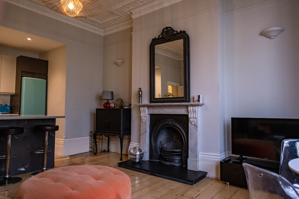 Apartment photo 3