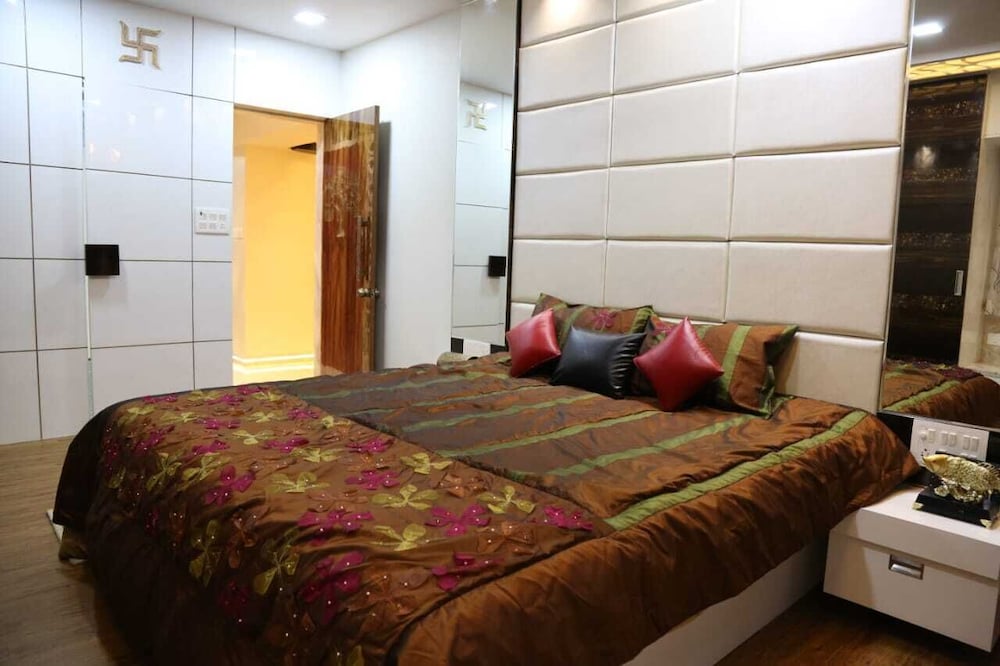 Luxury Apartment photo 1