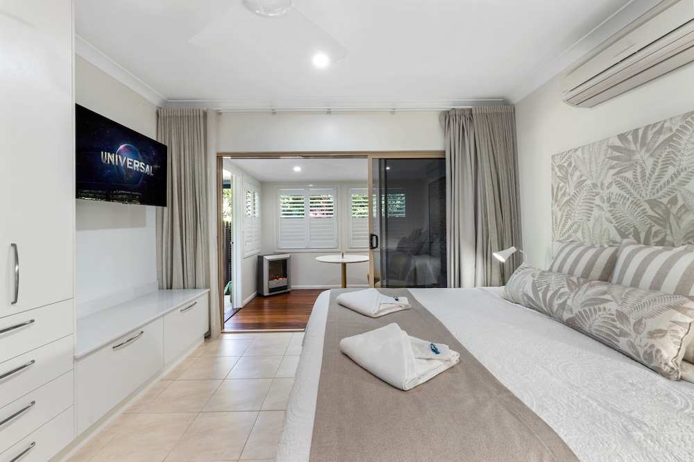 Luxury Room, 1 Bedroom, Garden View photo 2