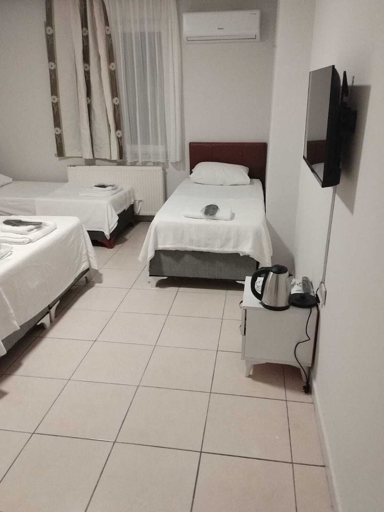 Deluxe Room, 1 Bedroom, City View photo 2