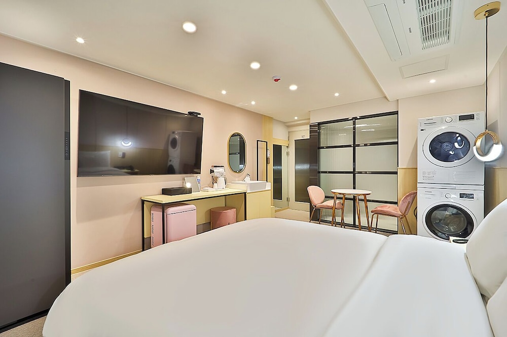 Business Room - Photo 3