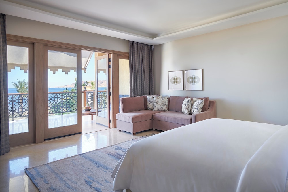 Suite (Imperial, 2 King Beds) - Photo 5