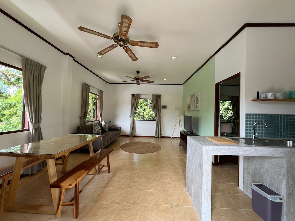 Family Apartment with Garden View