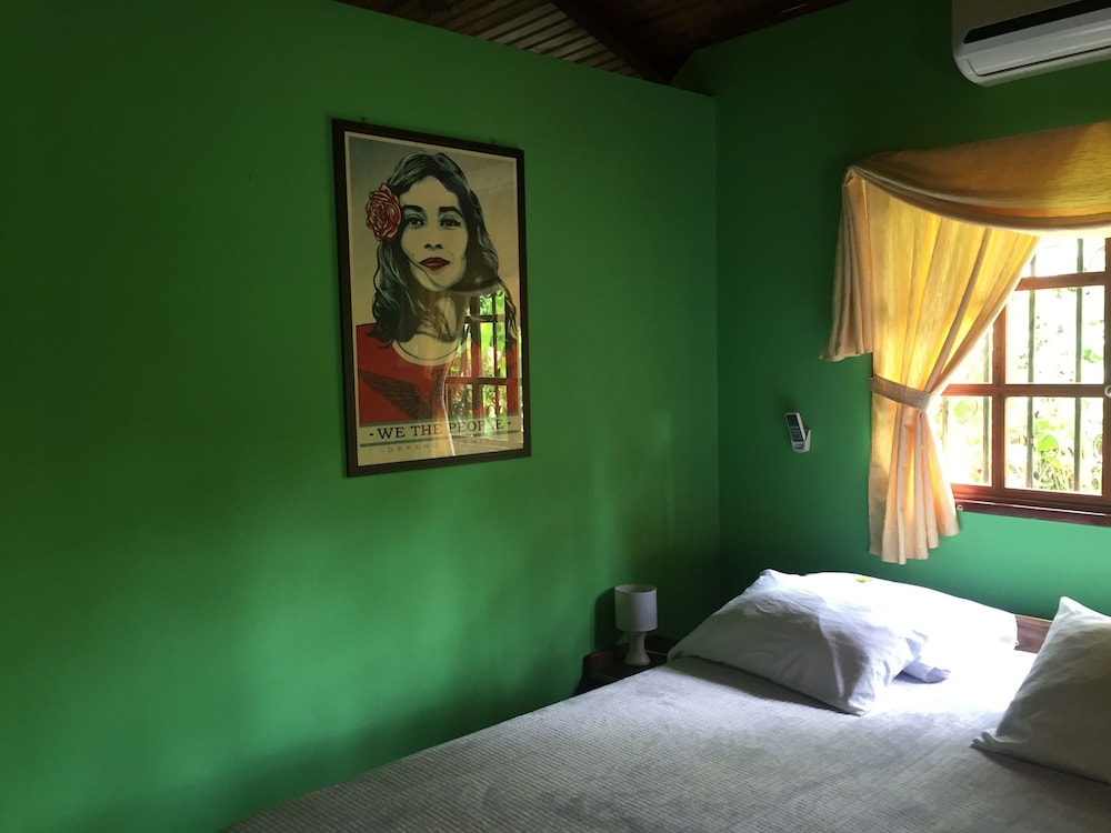 Standard Twin Room photo 2