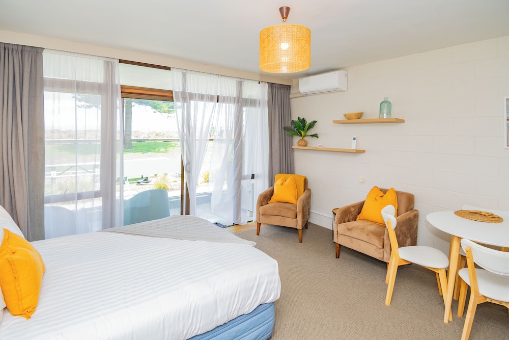 Apartment, Beach View