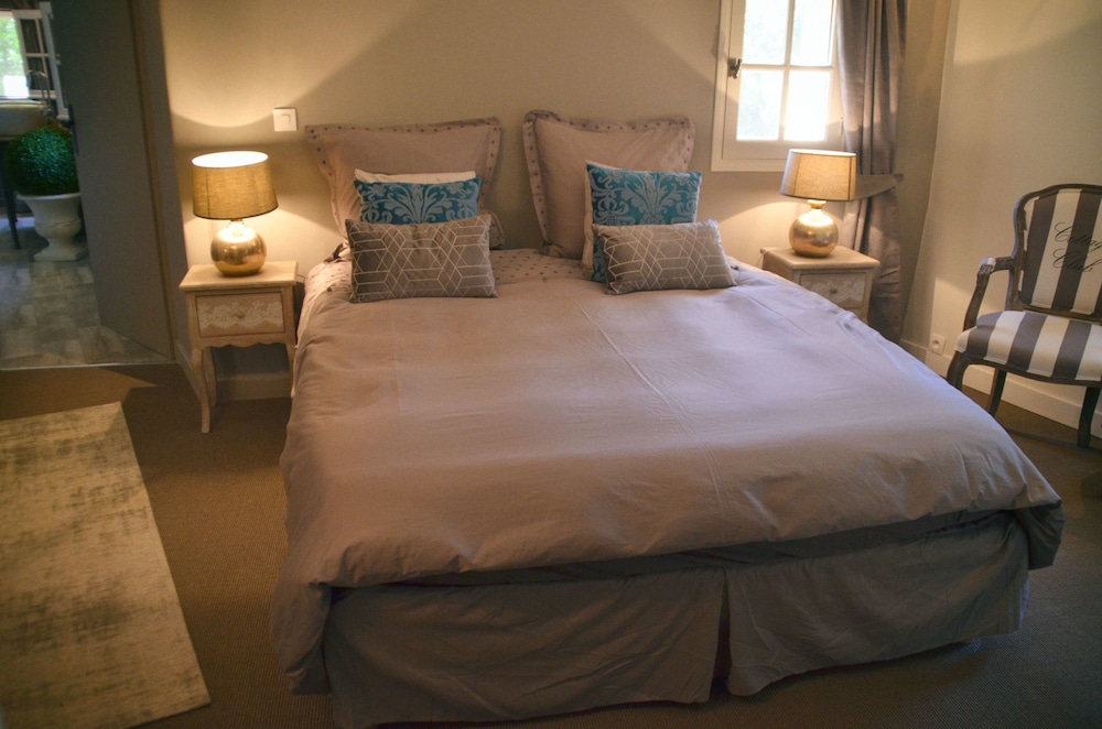 Deluxe Room (Lacoste) photo 1