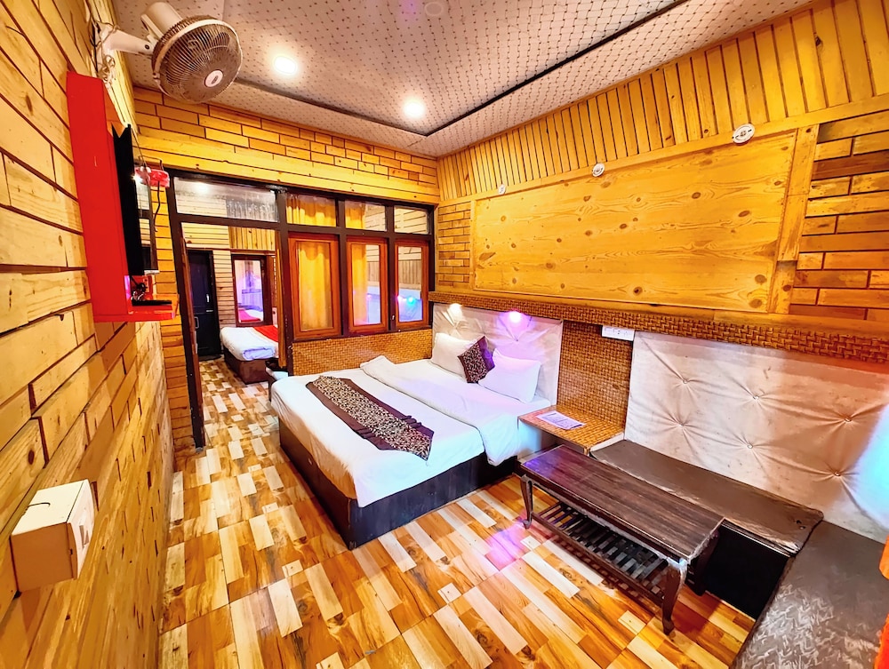 Deluxe Quadruple Room photo 3