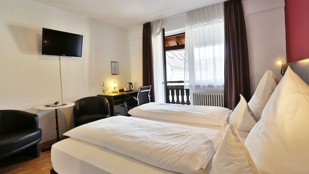 Double or Twin Room photo 2