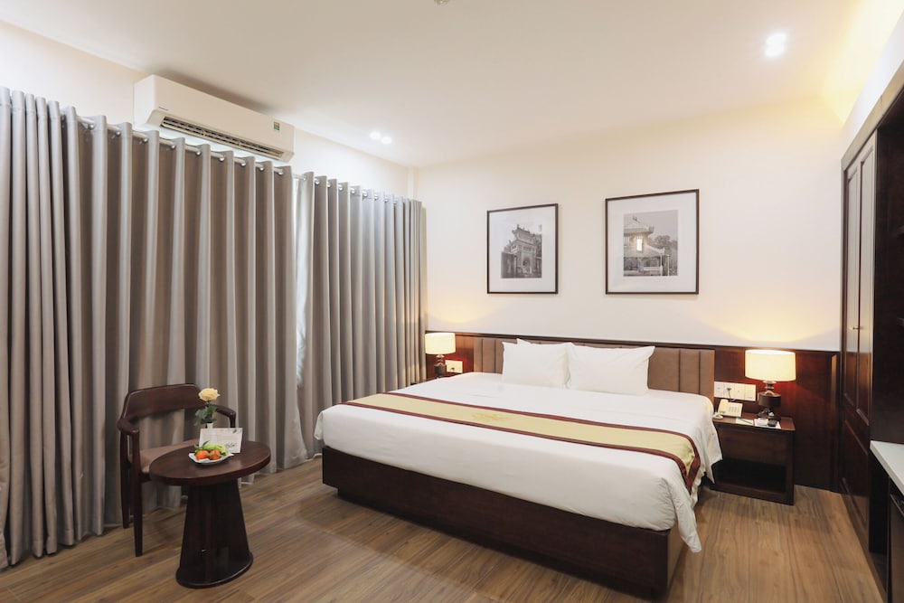 Premier Room, 1 Queen Bed, Garden View photo 2