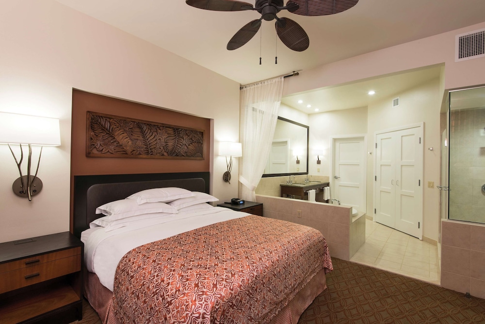 Suite, 2 Bedrooms, Accessible (Roll-in Shower)