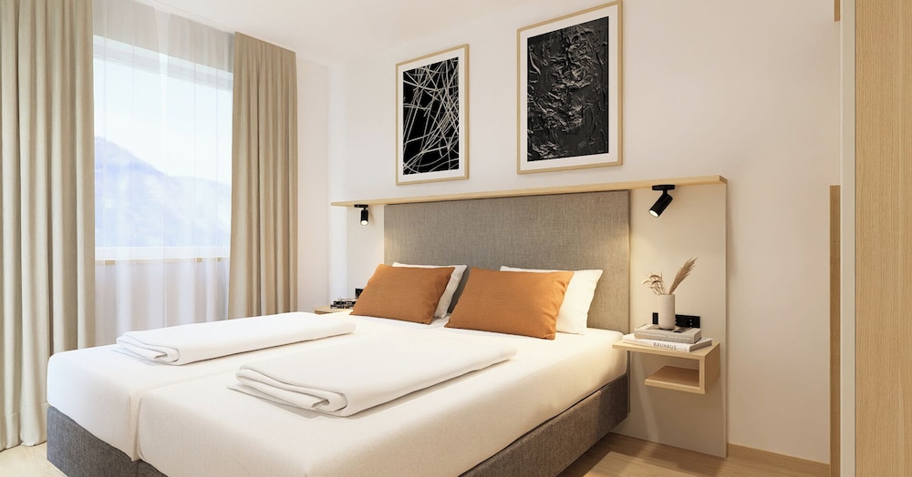 Deluxe Double Room, Mountain View - Premium Ötztal Card Included In Summer photo 1