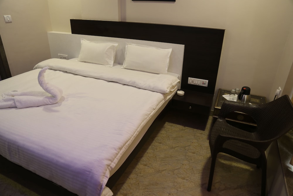 Economy Double Room photo 3