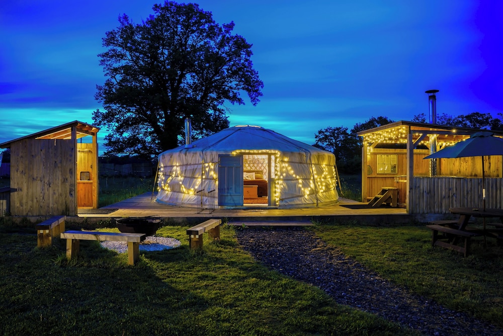 Luxury Tent, Multiple Beds, Non Smoking, Hot Tub photo 1