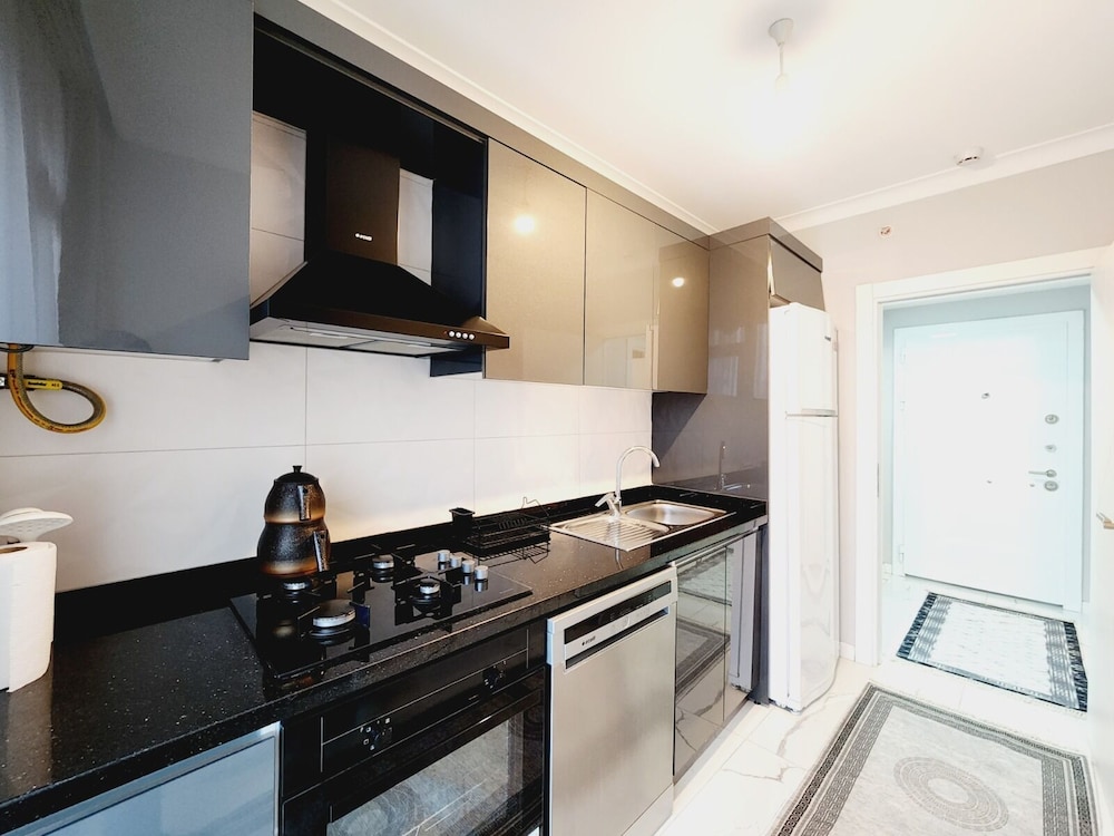 Luxury Apartment photo 3