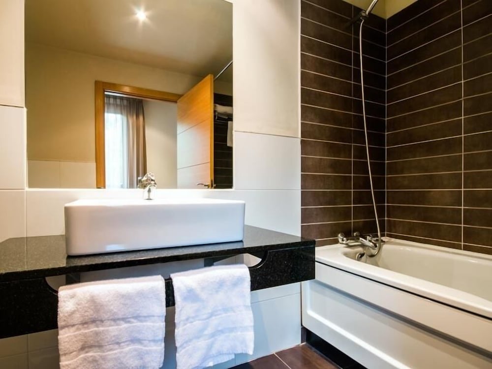 Double or Twin Room photo 2