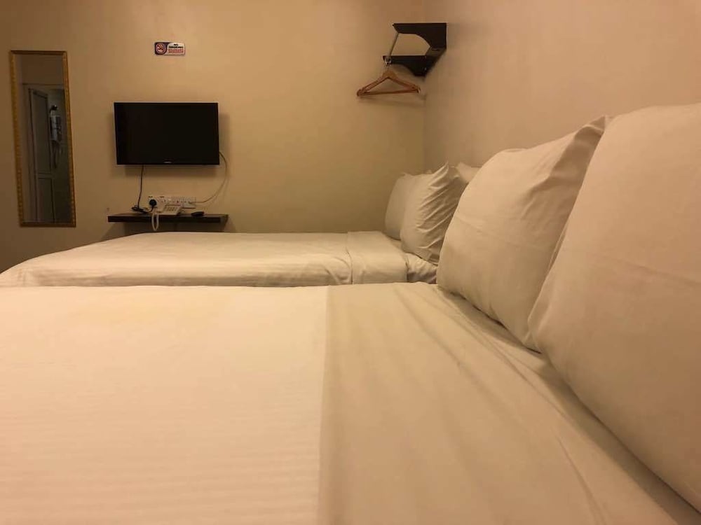 Double Room, 2 Queen Beds photo 1