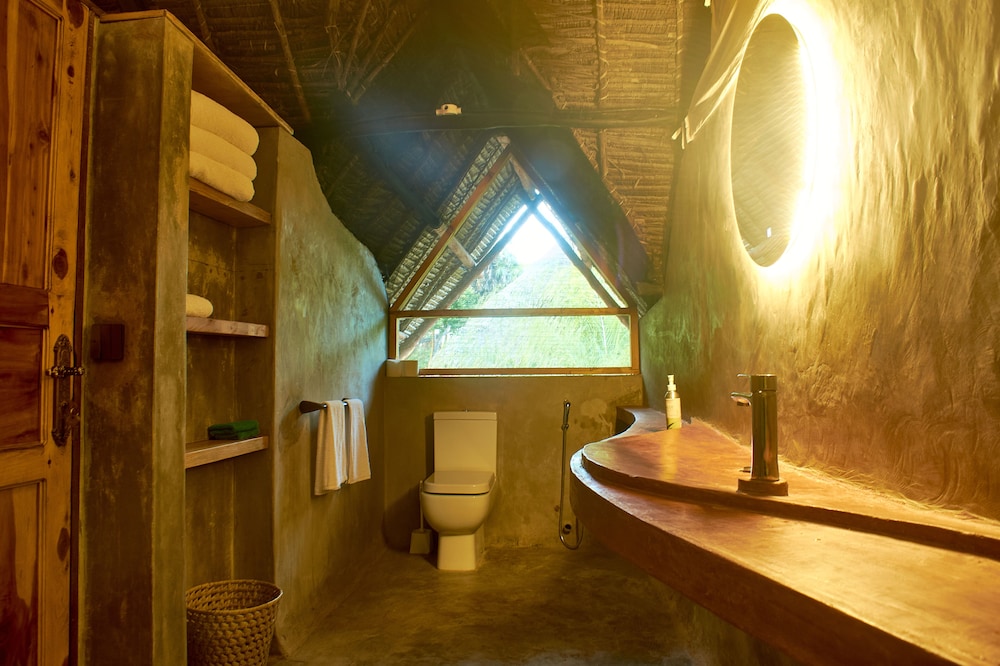 Family Room - Photo 10