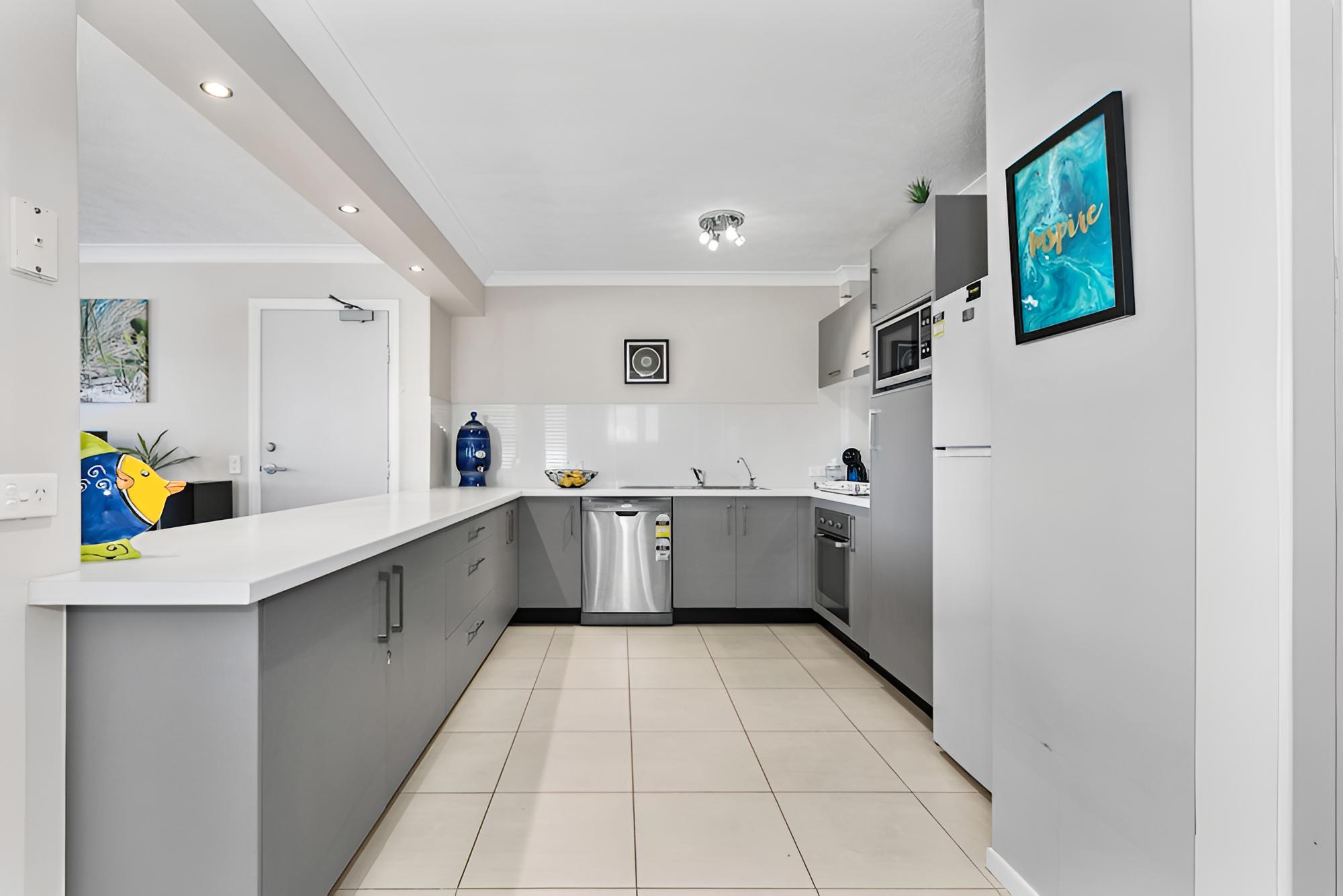 Deluxe Apartment, Beachside photo 2
