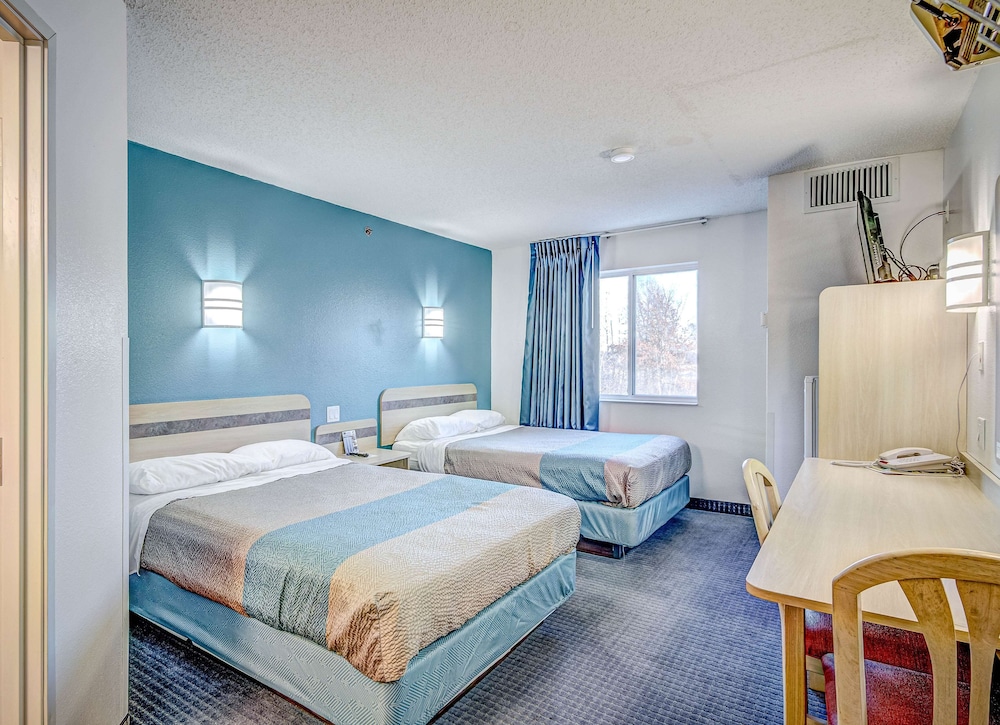Standard Room, 2 Double Beds, Non Smoking, Refrigerator & Microwave - Photo 1